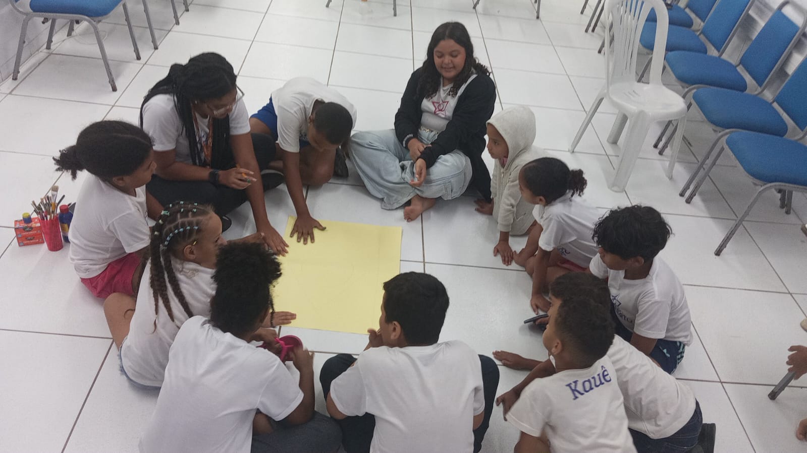 Crianças no projeto Asas da Leitura